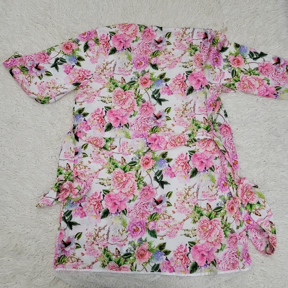 Homebodii Floral Robe Medium - Picture 9 of 10